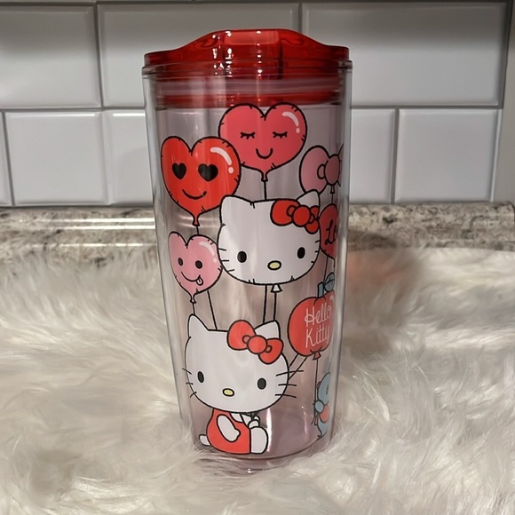 🆕 Hello Kitty Heart Balloons Tumbler with Lid - Picture 1 of 10